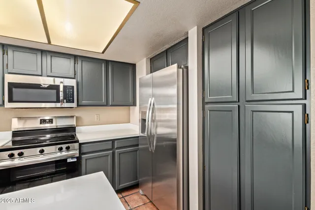 $1,900 | 609 East Mesquite Circle, Unit D131, Tempe, AZ 85288