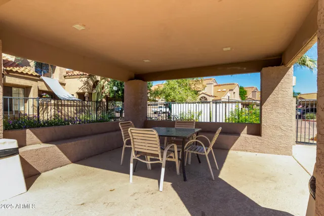 $1,900 | 609 East Mesquite Circle, Unit D131, Tempe, AZ 85288