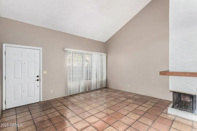 $1,900 | 609 East Mesquite Circle, Unit D131, Tempe, AZ 85288