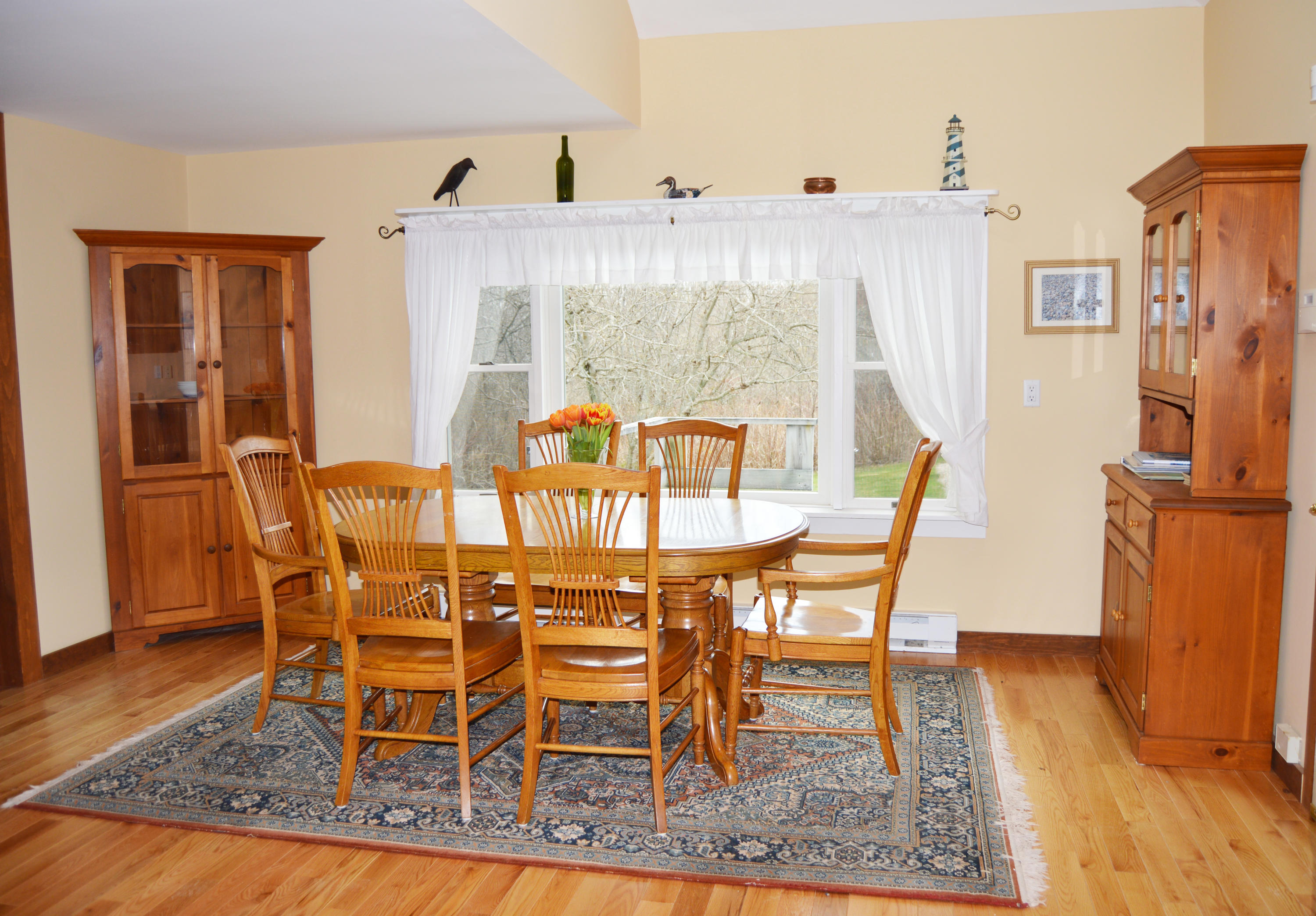 40 Clark Point Road Bernard, ME 04612 - Photo 7 of 32 DCCDining