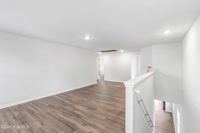 $355,420 | 612 South Squires Run Lane, Richlands, NC 28574