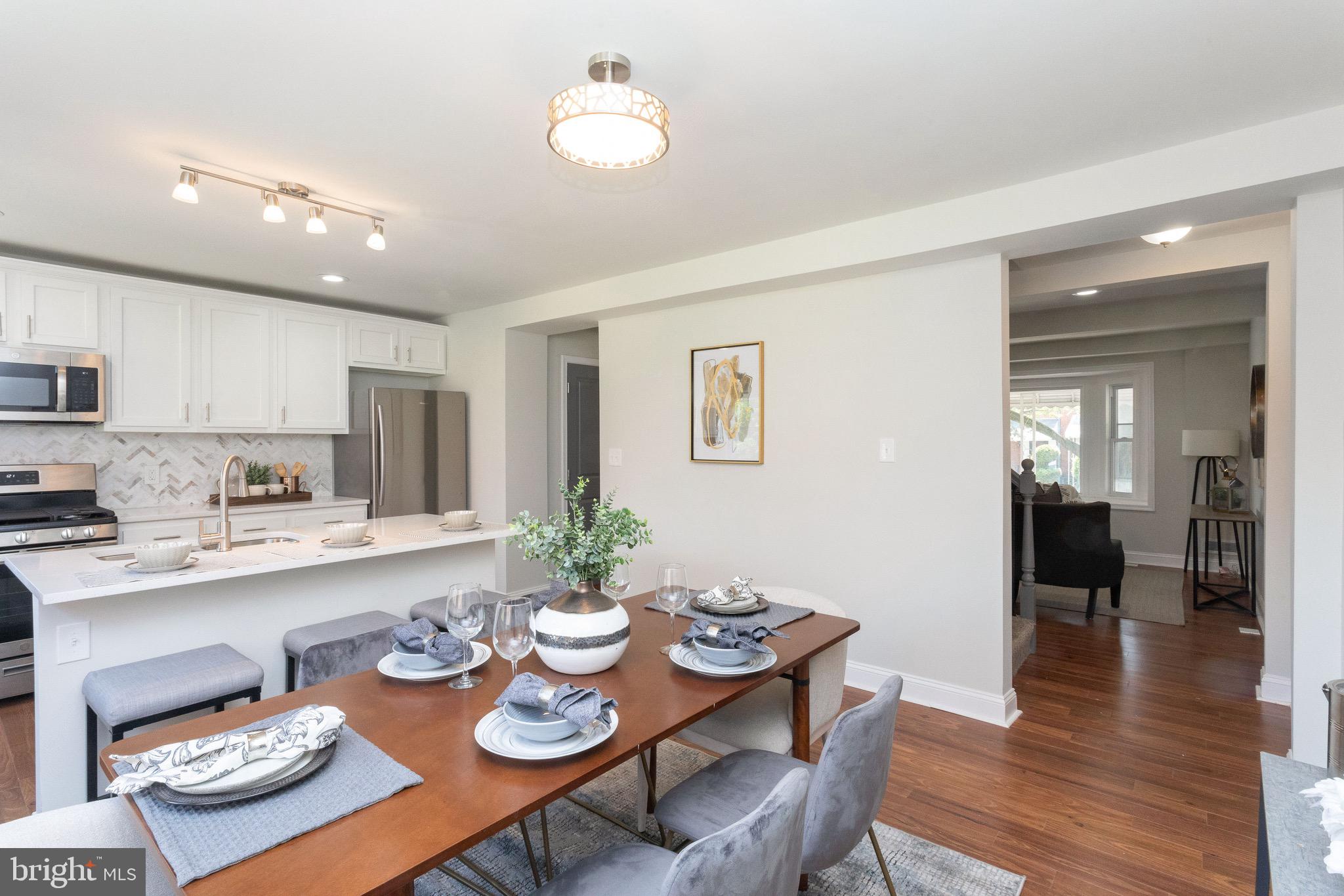 3228 Dorithan Road Baltimore, MD 21215 - Photo 4 of 27 Dining Area