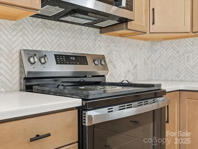 a close view of stove