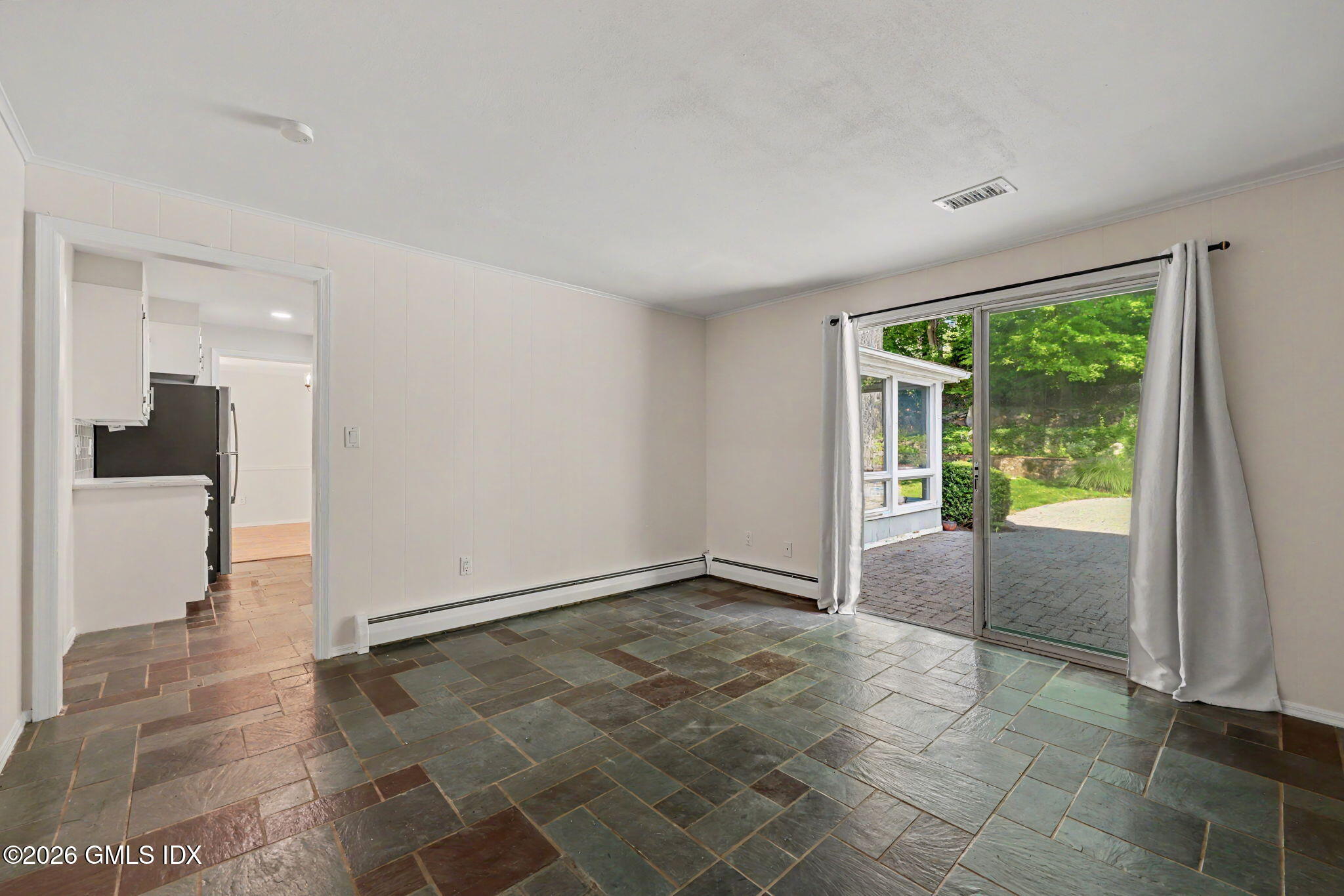 26 Revere Road Riverside, CT 06878 - Photo 25 of 55 24-web-or-mls-26-revere-rd