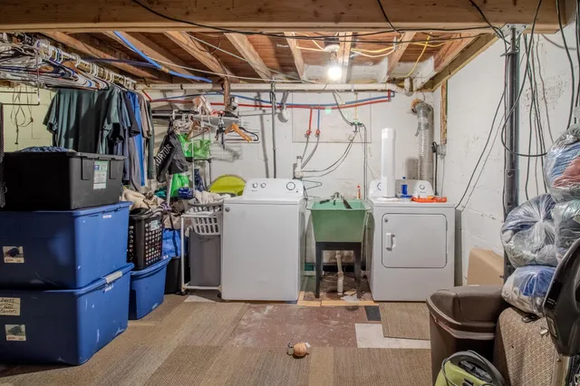 $117,000 | 712 South Lagrave Street, Paw Paw, MI 49079