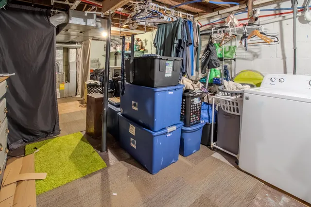 $117,000 | 712 South Lagrave Street, Paw Paw, MI 49079