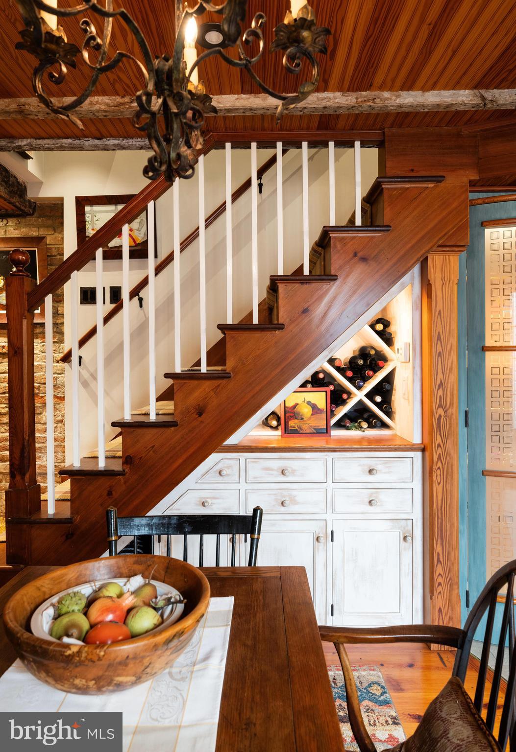 511 Queen Street Alexandria, VA 22314 - Photo 18 of 58 a view of a balcony with chairs
