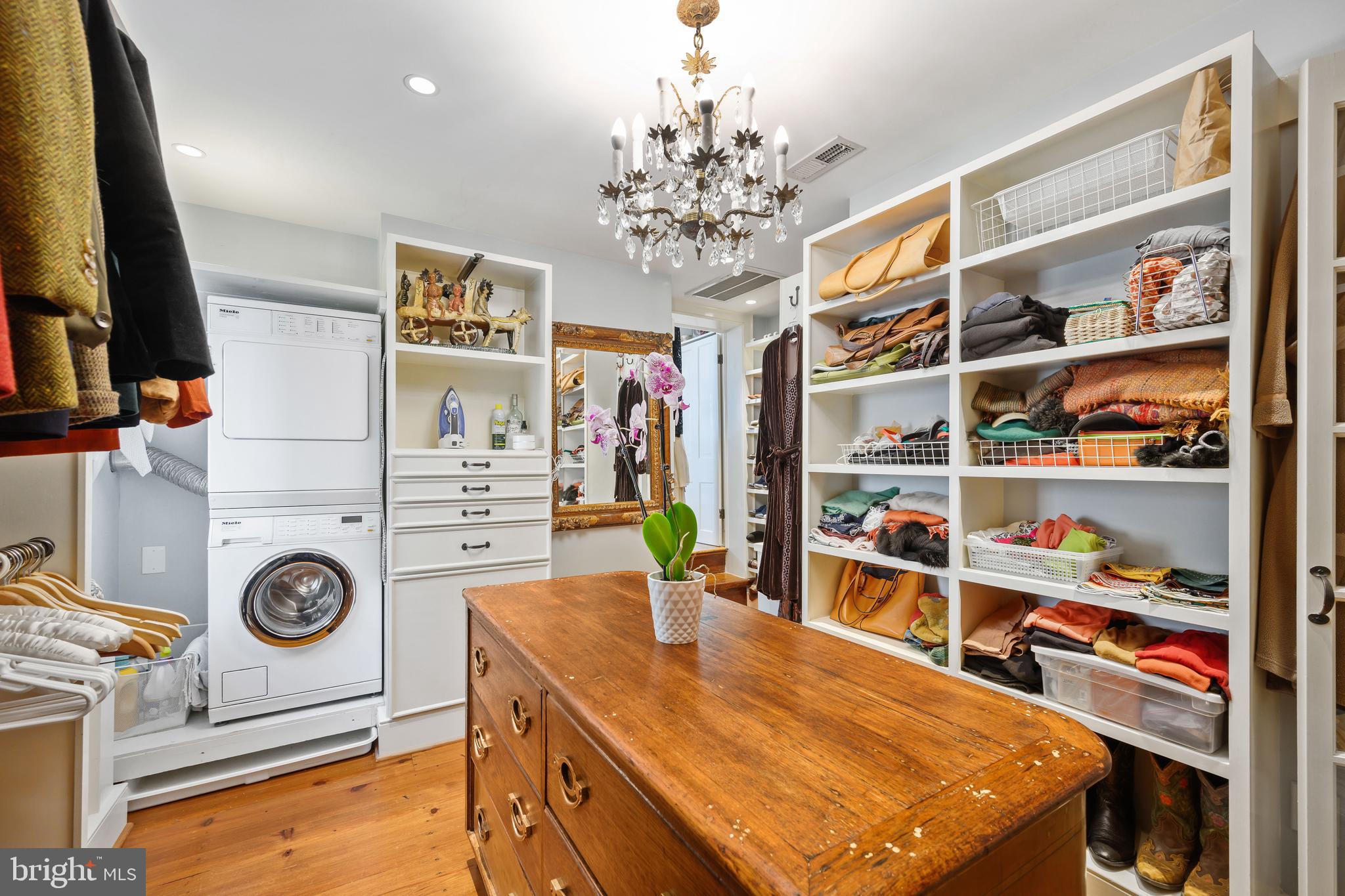 511 Queen Street Alexandria, VA 22314 - Photo 38 of 58 Primary Suite Walk-in Closet Laundry Laundry