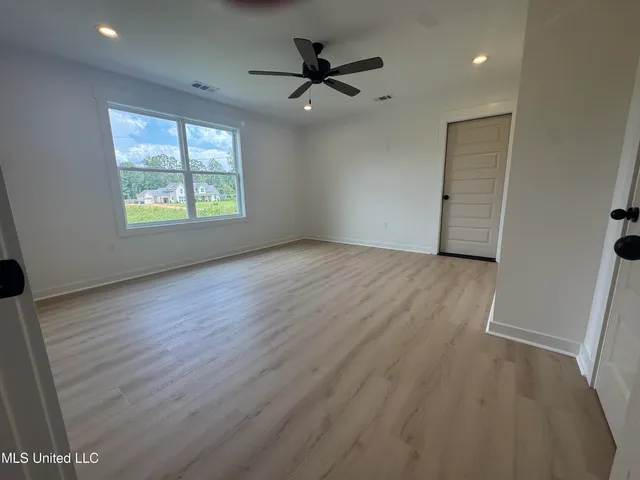 $569,000 | 2737 Highwoods Drive, Byhalia, MS 38611