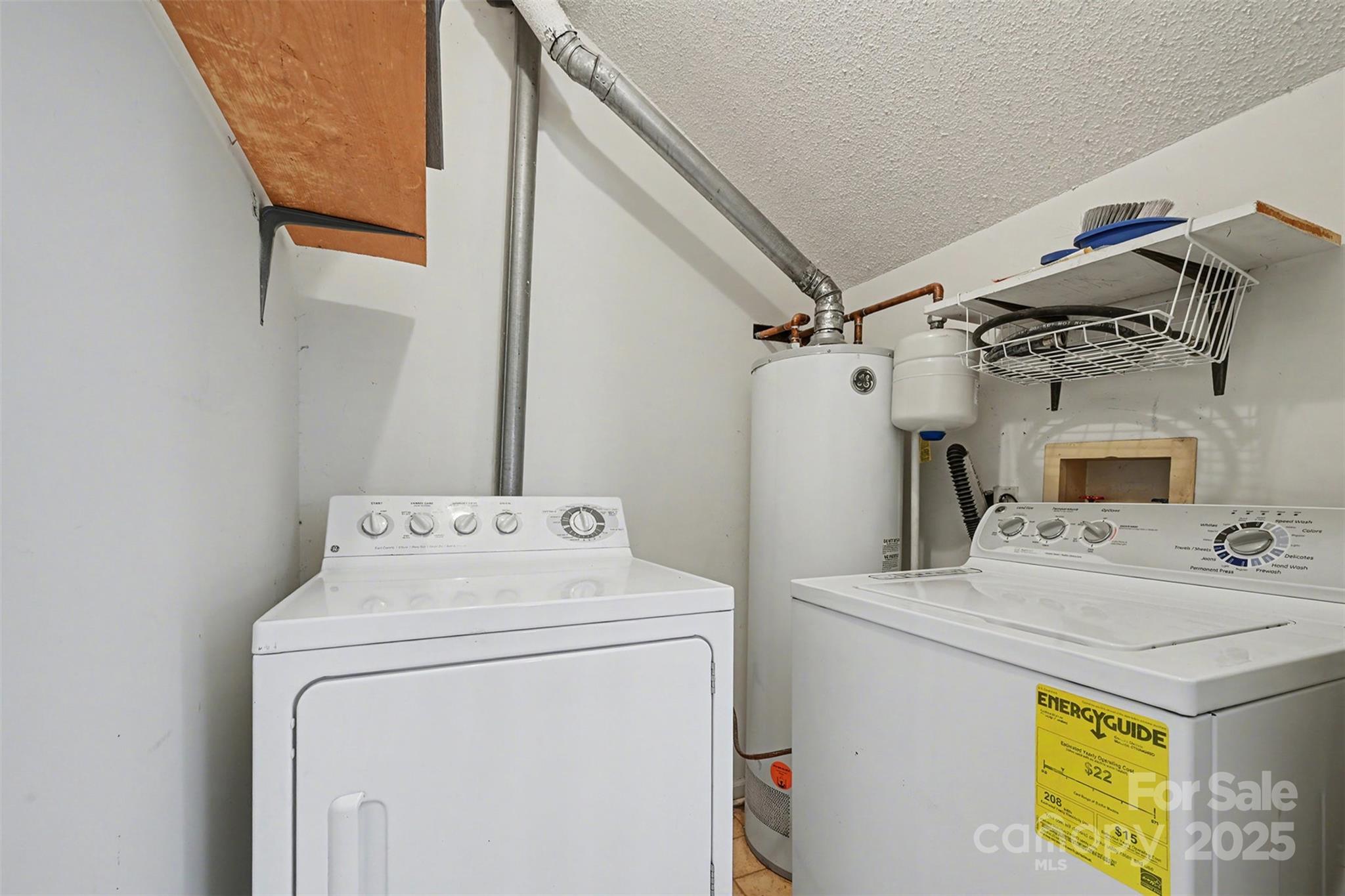 2730 Quailrush Road Charlotte, NC 28226 - Photo 16 of 22 a utility room with dryer and washer