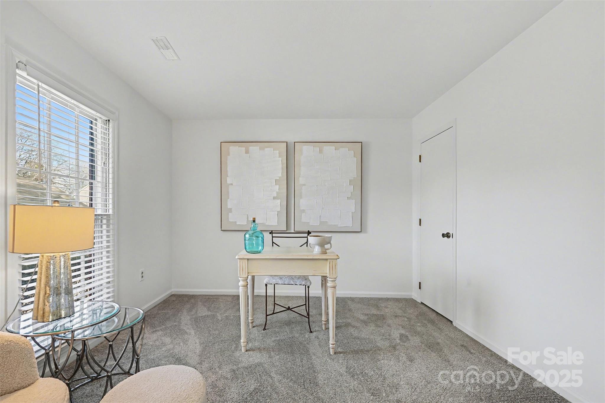 2730 Quailrush Road Charlotte, NC 28226 - Photo 7 of 22 a workspace with furniture and window