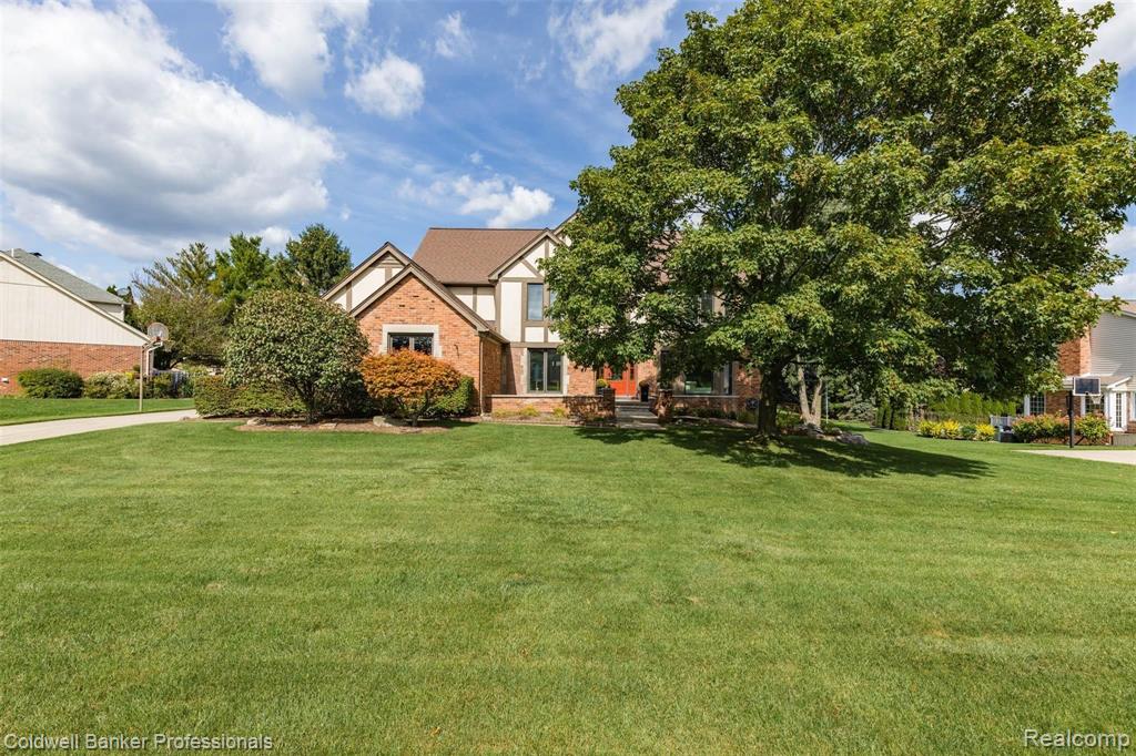 3472 Wedgewood Drive Rochester Hills, MI 48306 - Photo 1 of 46