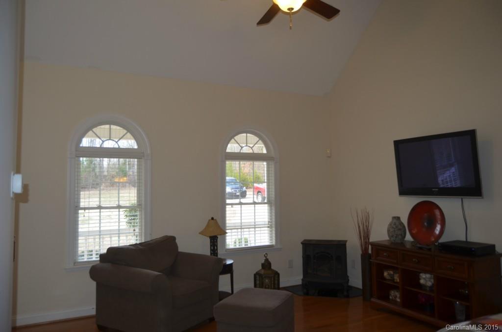 3053 South Anderson Road Catawba, SC 29704 - Photo 4 of 22