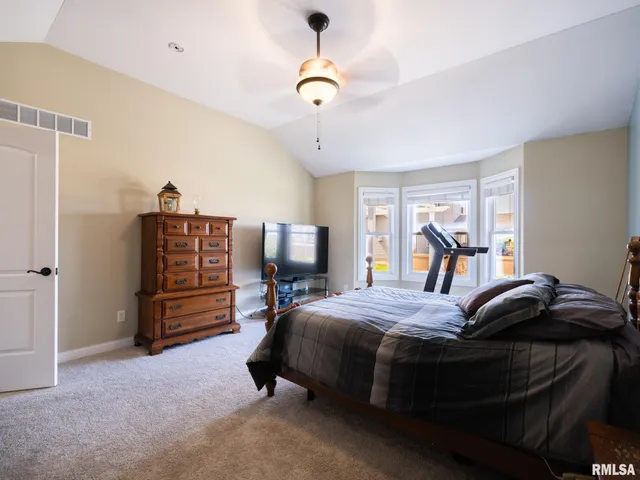 $385,000 | 1322 Courtney Drive, Washington, IL 61571