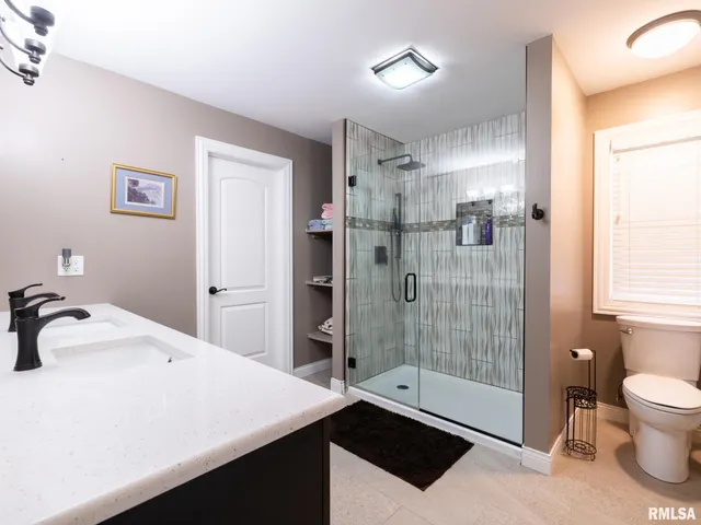 $385,000 | 1322 Courtney Drive, Washington, IL 61571