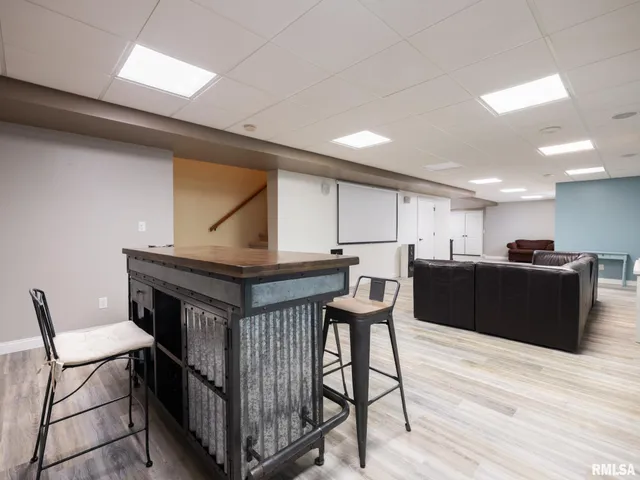 $385,000 | 1322 Courtney Drive, Washington, IL 61571