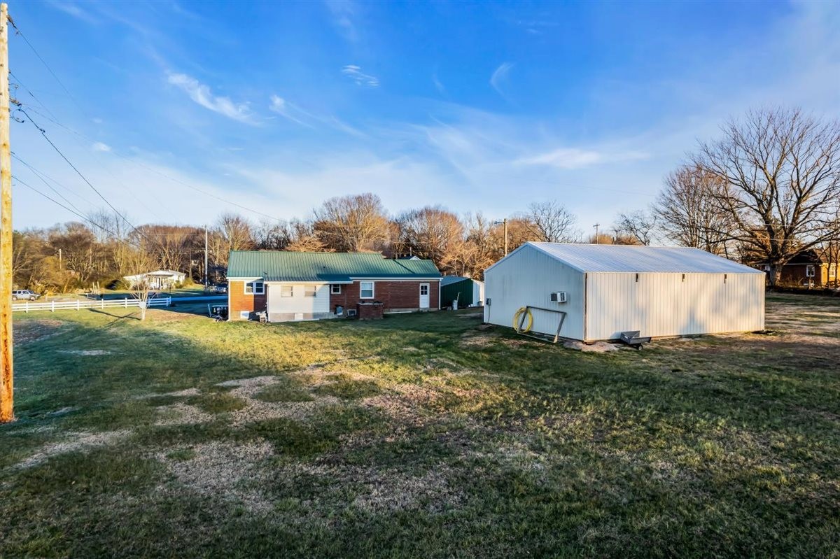 3133 Academy Road Portland, TN 37148 - Photo 19 of 24 a house view with a garden space