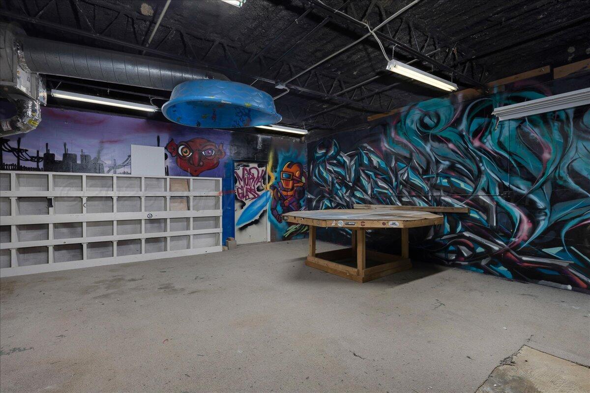 1403 South Hughes Street Amarillo, TX 79102 - Photo 29 of 54 a view of a wine storage room