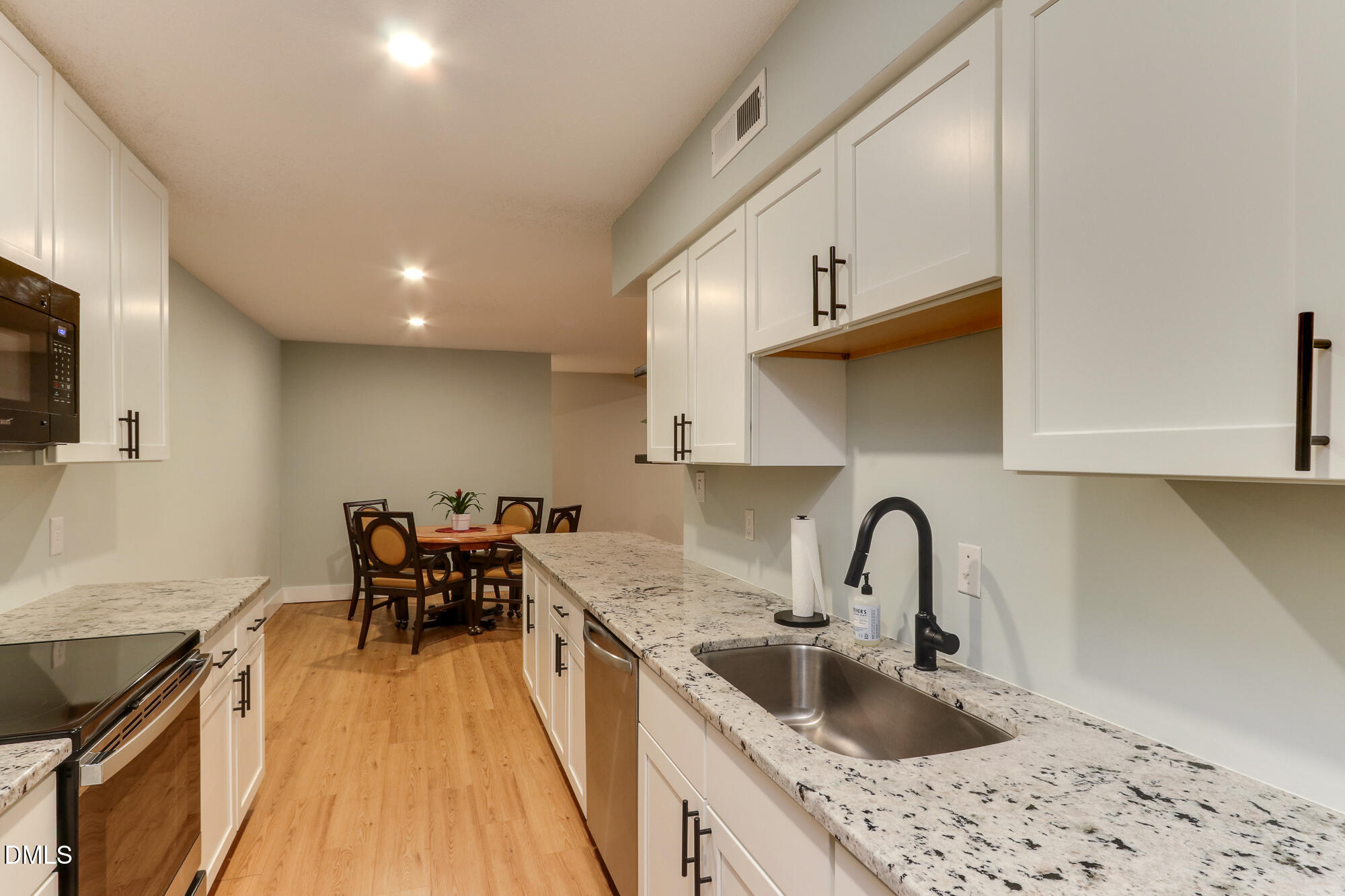 4513 Edwards Mill Road, Unit C Raleigh, NC 27612 - Photo 12 of 31 Edwards Mill_4513-12