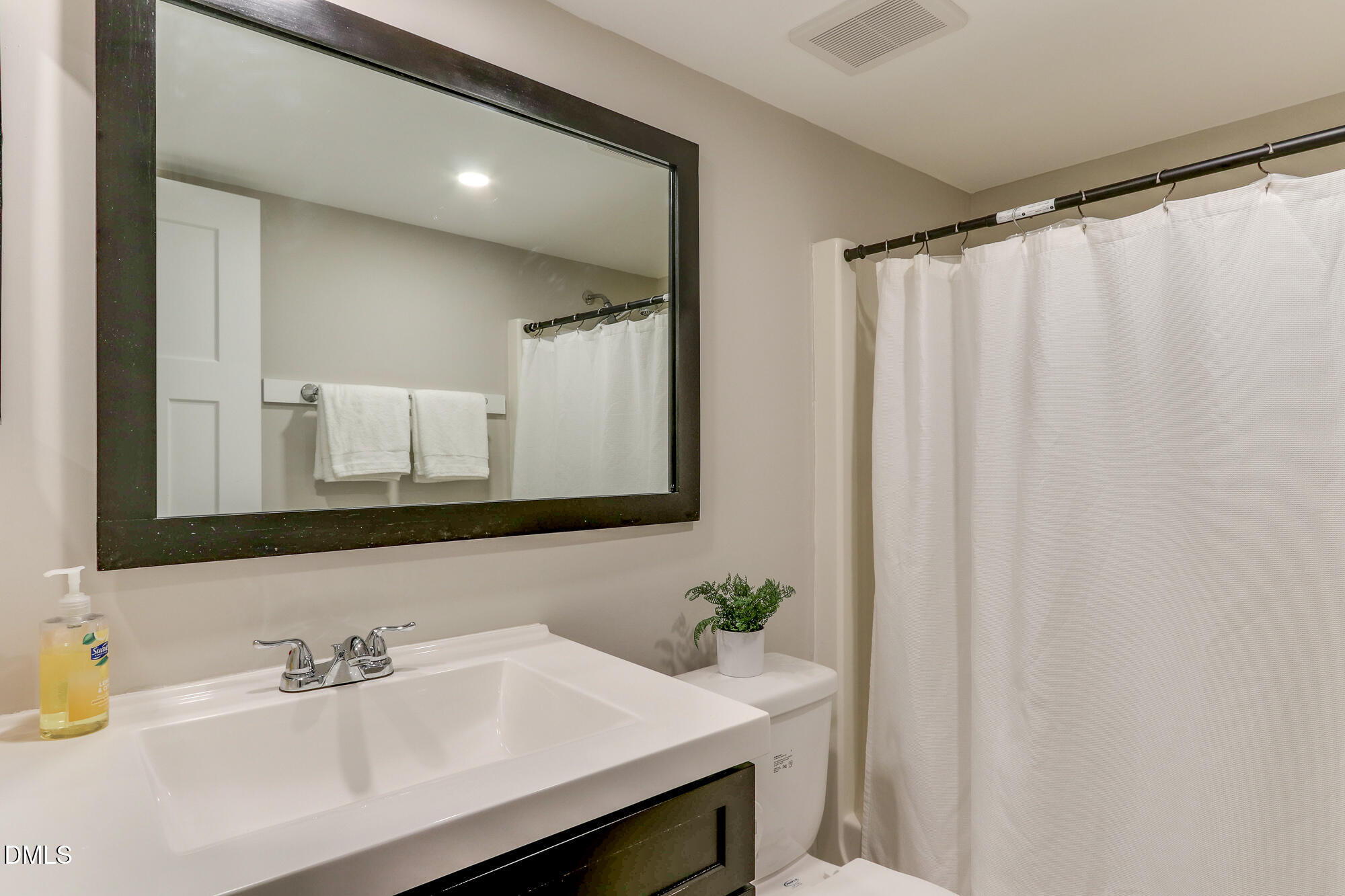 4513 Edwards Mill Road, Unit C Raleigh, NC 27612 - Photo 22 of 31 Edwards Mill_4513-22