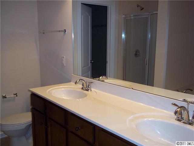 7130 Maricopa Road, Unit 228 Charlotte, NC 28277 - Photo 8 of 14 Gallery Image 8