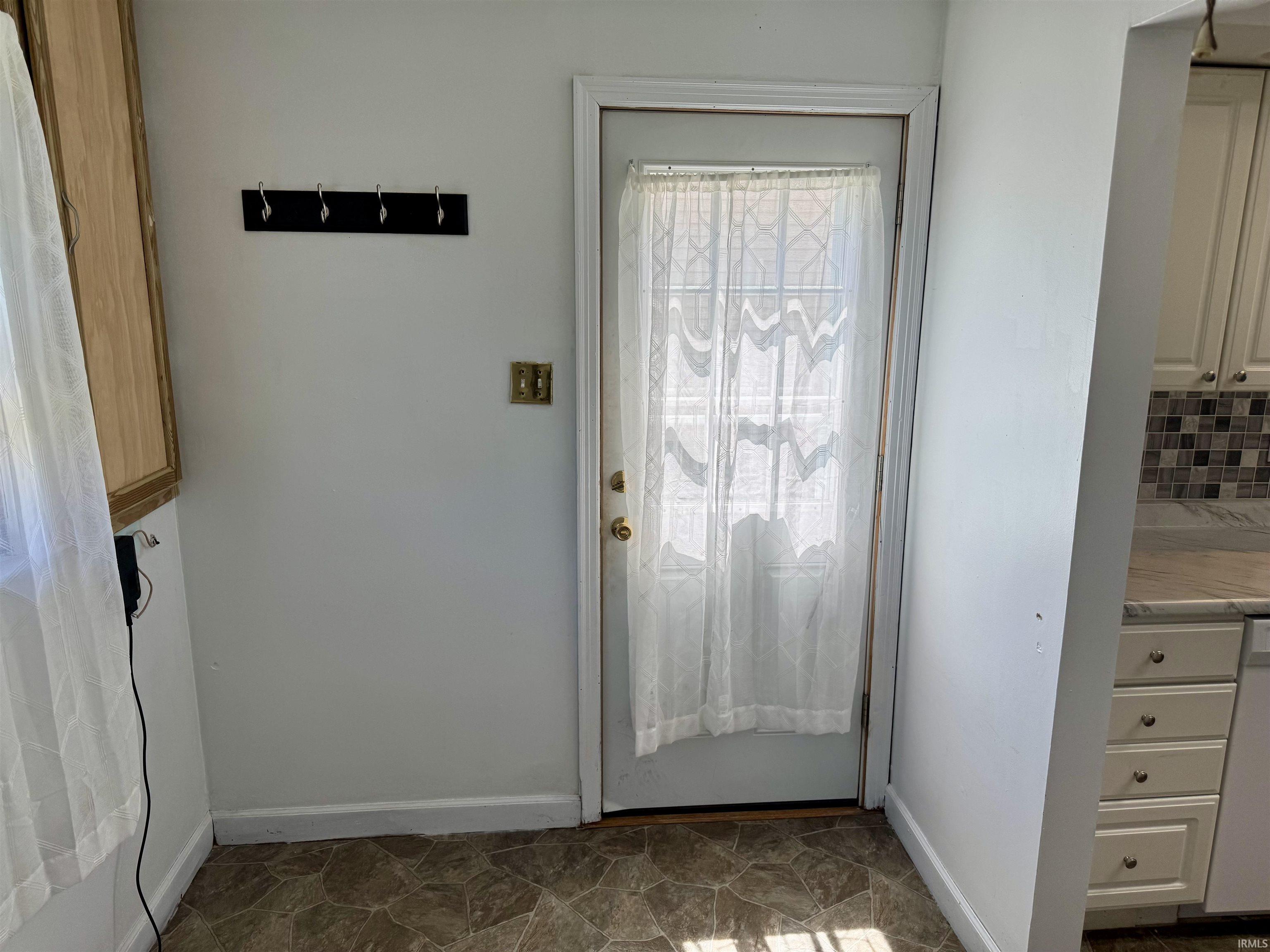 1214 Jackson Boulevard Rochester, IN 46975 - Photo 16 of 20