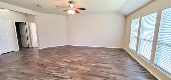 $1,900 | 925 Westfield Drive, Anna, TX 75409