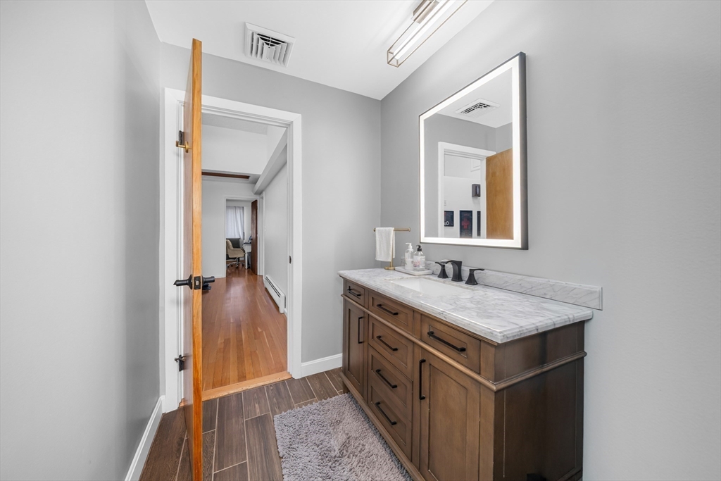 14 October Lane Weston, MA 02493 - Photo 33 of 39