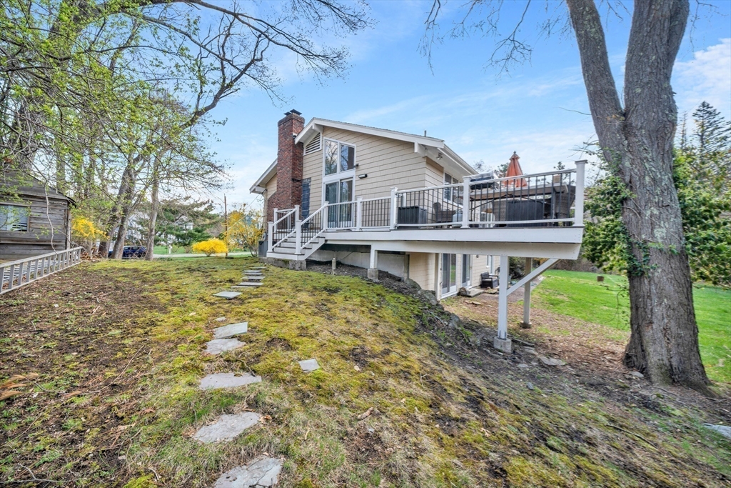 14 October Lane Weston, MA 02493 - Photo 36 of 39