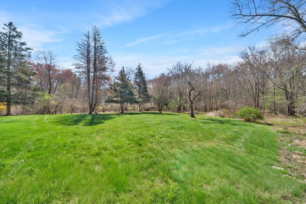 14 October Lane Weston, MA 02493 - Photo 38 of 39