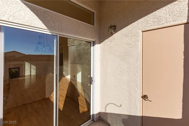 $1,450 | 2305 West Horizon Ridge Parkway, Unit 2611, Henderson, NV 89052
