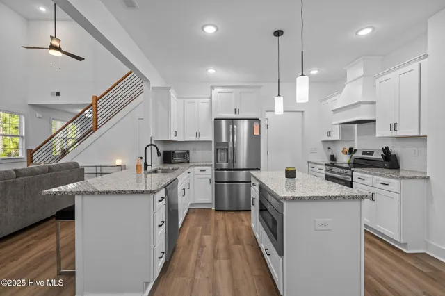 $530,000 | 102 Dartmoor Lane, West End, NC 27376