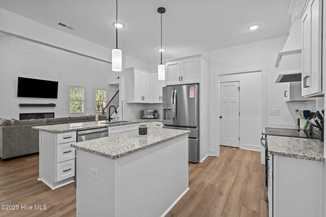 $530,000 | 102 Dartmoor Lane, West End, NC 27376