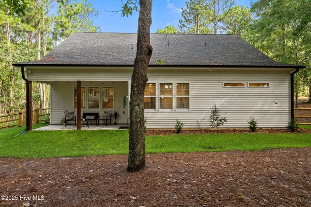 $530,000 | 102 Dartmoor Lane, West End, NC 27376