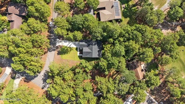 $530,000 | 102 Dartmoor Lane, West End, NC 27376