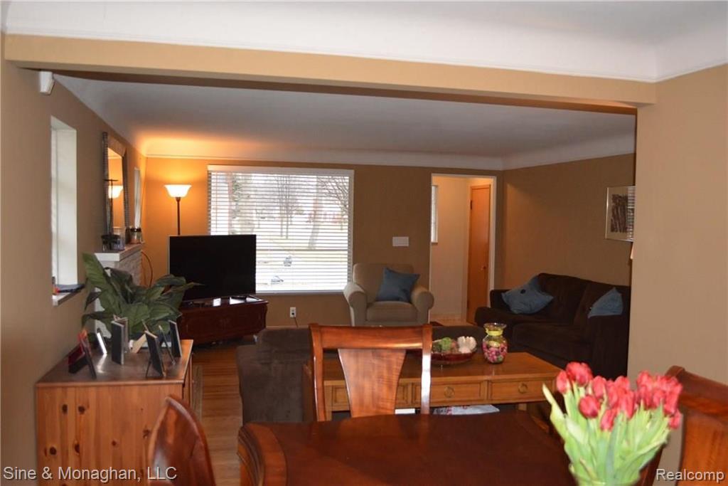 21366 Littlestone Road Harper Woods, MI 48225 - Photo 2 of 14
