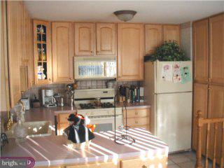 9323 Laramie Road Philadelphia, PA 19115 - Photo 3 of 6