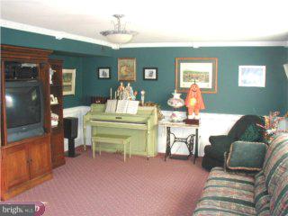 9323 Laramie Road Philadelphia, PA 19115 - Photo 4 of 6