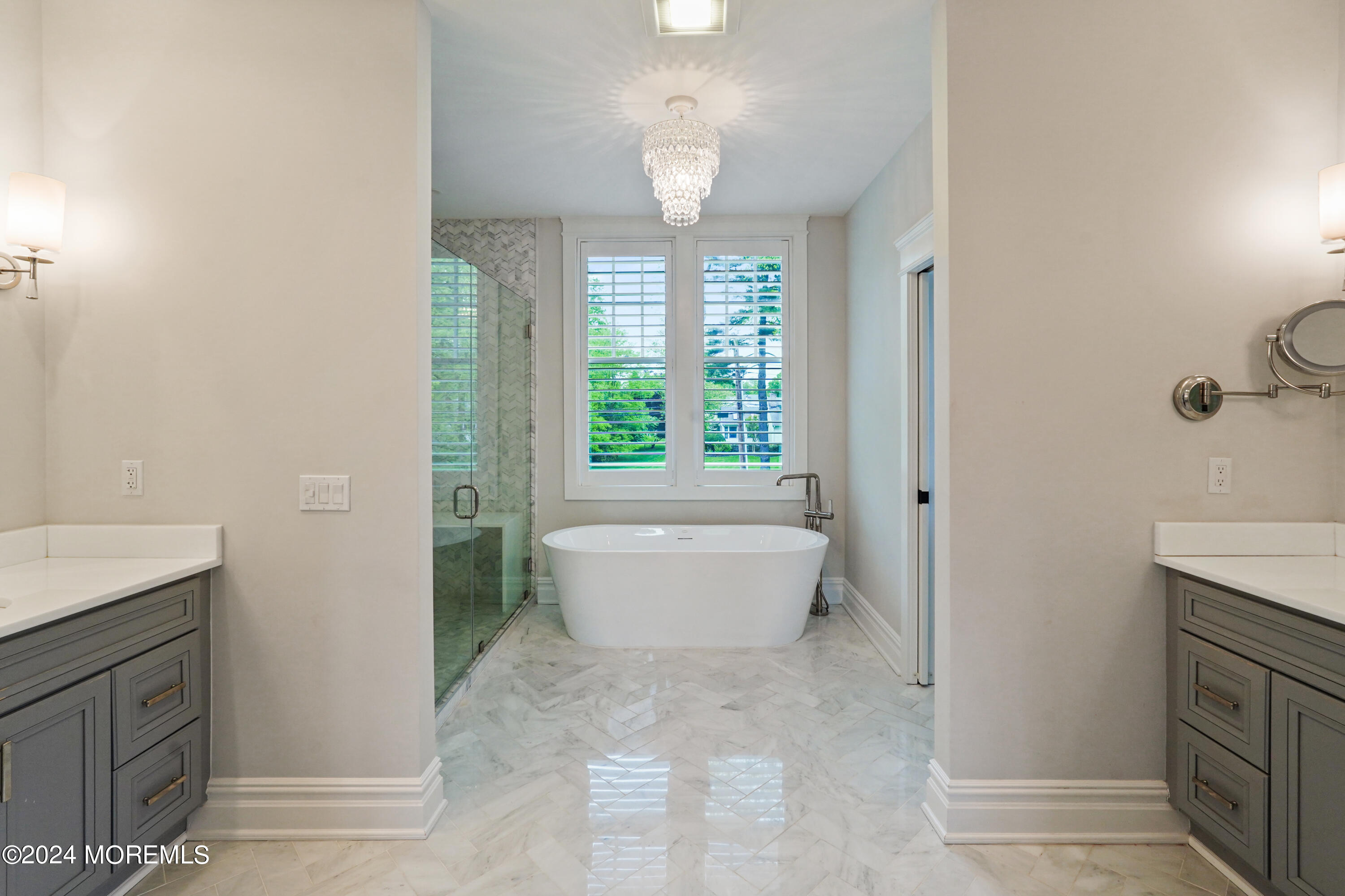 15 Mitchell Place Little Silver, NJ 07739 - Photo 18 of 39 a spacious bathroom with a bathtub and sink