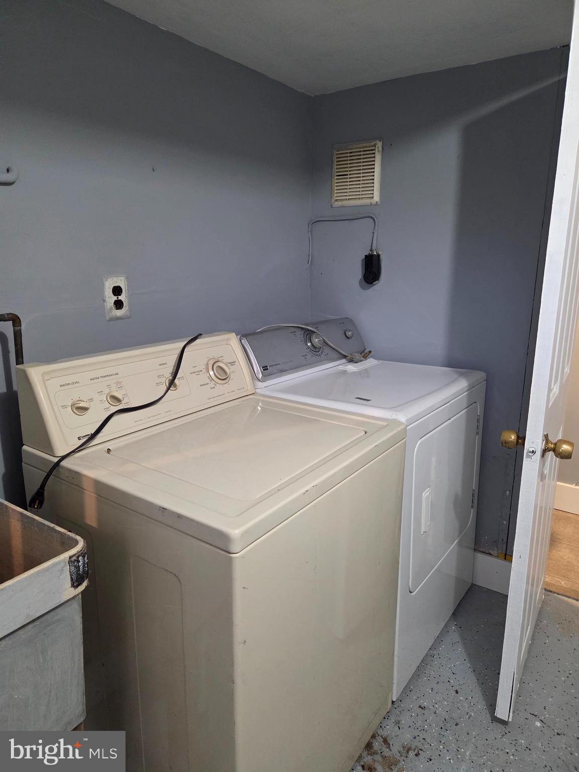 8044 Mars Place Philadelphia, PA 19153 - Photo 16 of 19