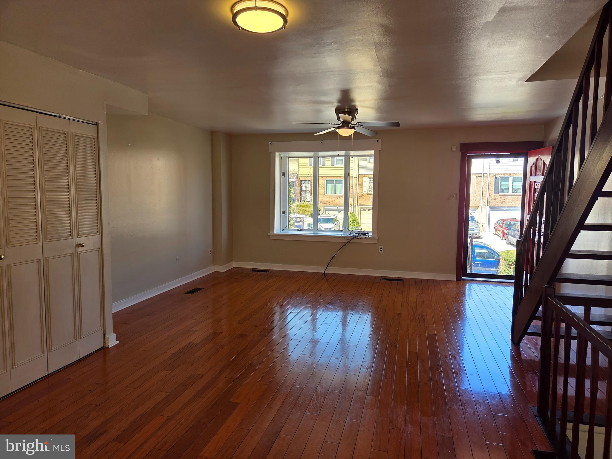 8044 Mars Place Philadelphia, PA 19153 - Photo 3 of 19