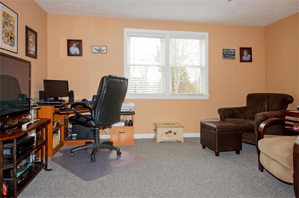17 Pond View Road Canton, MA 02021 - Photo 12 of 16 Gallery Image 12