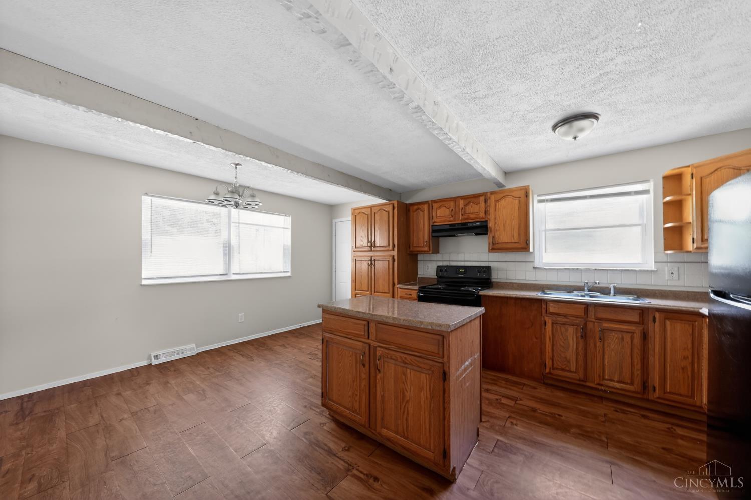 5511 Muddy Creek Road Cincinnati, OH 45238 - Photo 7 of 29