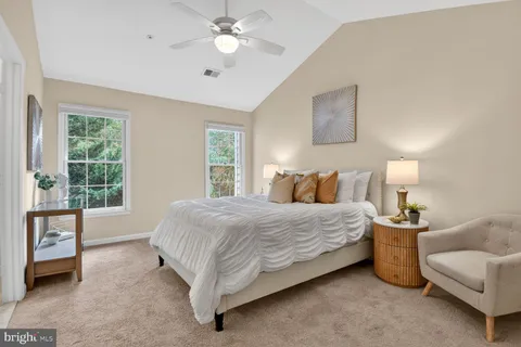 $759,000 | 5433 Whitley Park Terrace, Unit 36, Bethesda, MD 20814