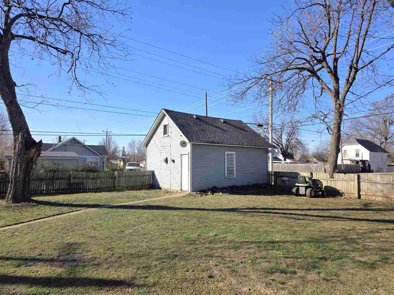 734 Ivanhoe Street Perry, OK 73077 - Photo 25 of 25 Gallery Image 25