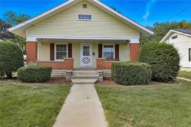$159,900 | 408 South Shaw Street, Richmond, MO 64085