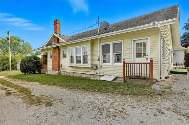 $159,900 | 408 South Shaw Street, Richmond, MO 64085