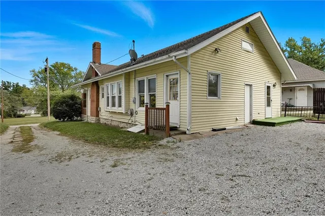 $159,900 | 408 South Shaw Street, Richmond, MO 64085