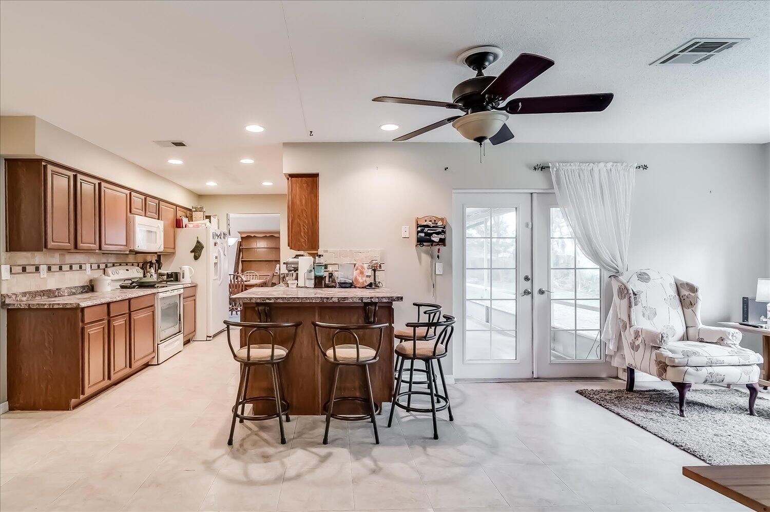 2132 North Morningside Road Avon Park, FL 33825 - Photo 4 of 20 16-16