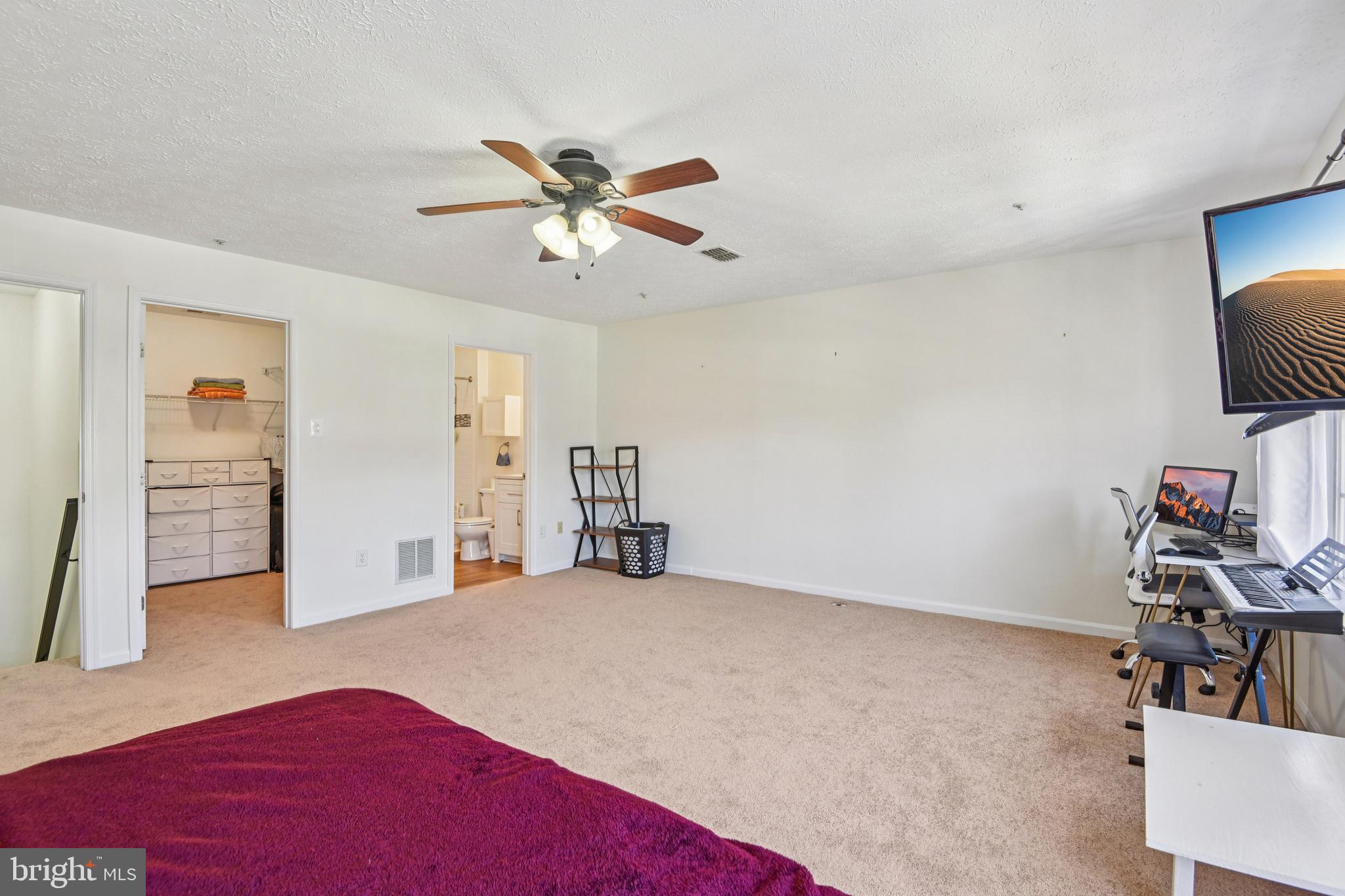 4266 Maple Path Circle, Unit 3 Baltimore, MD 21236 - Photo 18 of 24 Primary Bedroom